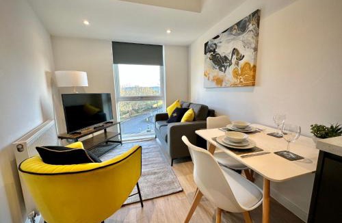 Nailsea Apartment | Coates House by Guestz