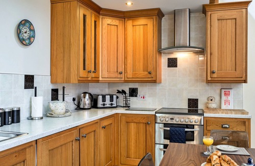 Bicton Cottage | Cob Barn, Great Houndbeare Farm