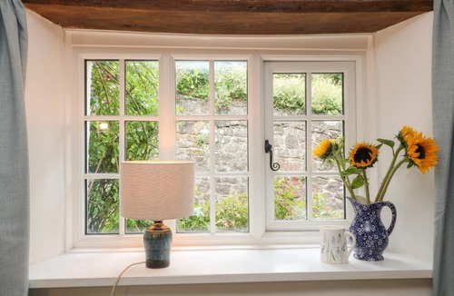 Drewsteignton House | Cob Cottage