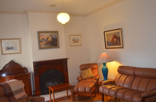 Sale House | Cobb & Co House - Great Location