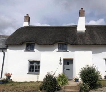 Winkleigh House | Cobb Cottage - HiddenDevon