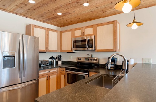 Lake Placid Hotel | Cobble Mountain Lodge