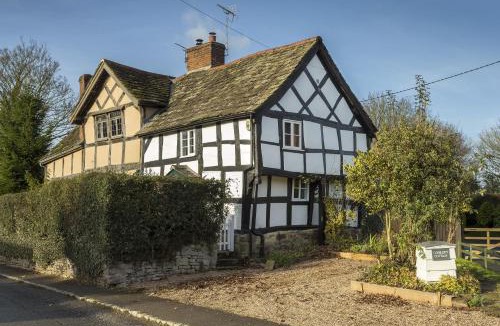 Pembridge House | Cobbler's Cottage