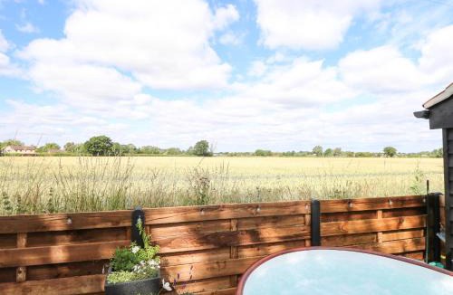 Repps with Bastwick House | Cobblers Barn