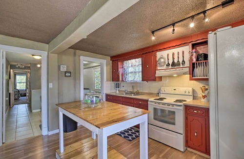 Hermitage House | ‘Cobblestone Cottage' - 10 Mi to Pomme de Terre!