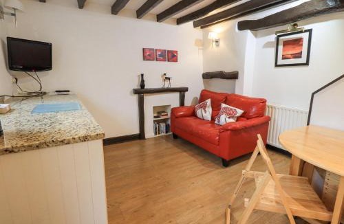 Ambleside House | Cobblestone Cottage