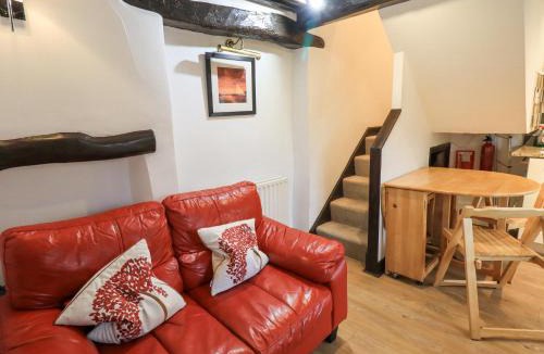 Ambleside House | Cobblestone Cottage