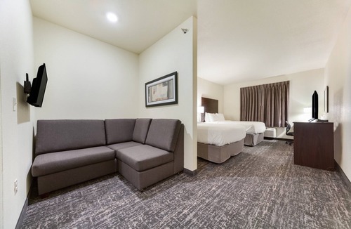 Cozad Hotel | Cobblestone Hotel & Suites - Cozad