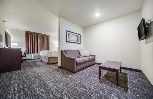 Cozad Hotel | Cobblestone Hotel & Suites - Cozad
