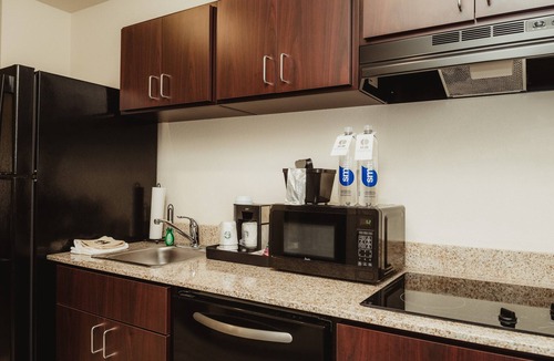 Ottumwa Hotel | Cobblestone Hotel & Suites - Ottumwa