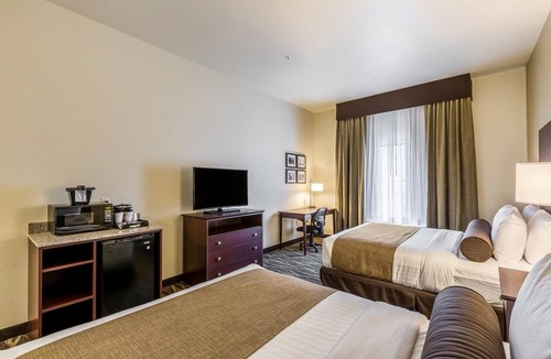 Fairfield Bay Hotel | Cobblestone Inn & Suites - Fairfield Bay
