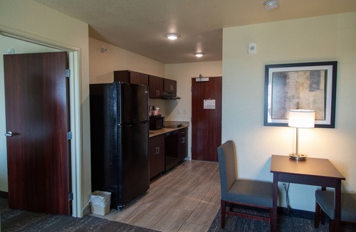 Springfield Hotel | Cobblestone Inn & Suites - Springfield
