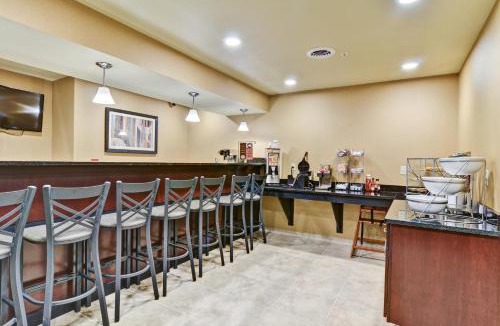 Ambridge Hotel | Cobblestone Inn & Suites - Ambridge