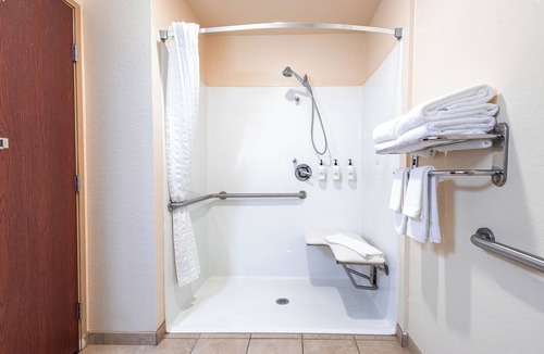 Big Lake Hotel | Cobblestone Inn & Suites – Big Lake