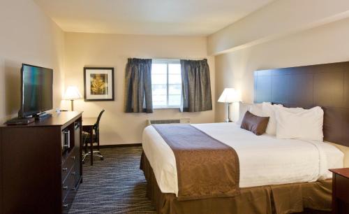 Boone Hotel | Cobblestone Inn & Suites - Boone