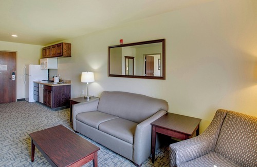 Brillion Hotel | Cobblestone Inn & Suites - Brillion