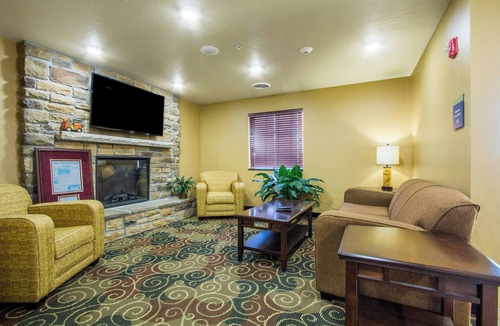 Corry Hotel | Cobblestone Inn & Suites - Corry