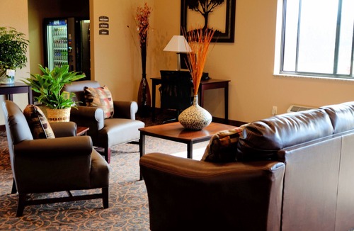 Denison Hotel | Cobblestone Inn & Suites - Denison - Oak Ridge
