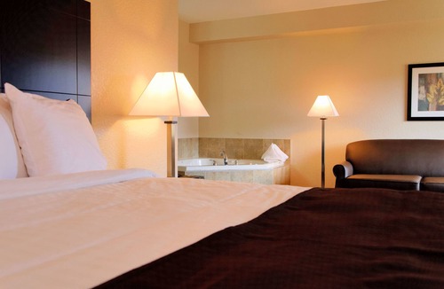 Denison Hotel | Cobblestone Inn & Suites - Denison - Oak Ridge