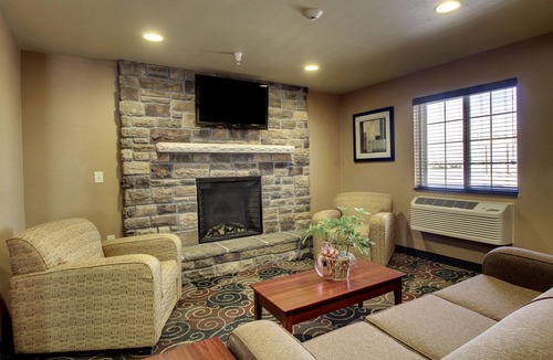 Harper Hotel | Cobblestone Inn & Suites - Harper