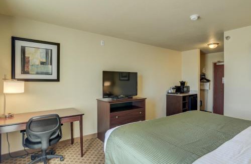 Gill Hotel | Cobblestone Inn & Suites-Kersey