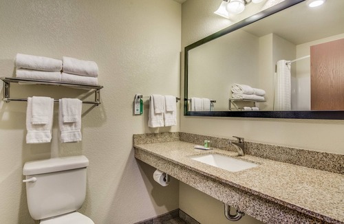 Bridgeport Hotel | Cobblestone Inn & Suites - Bridgeport