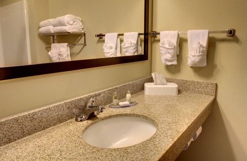 Hartington Hotel | Cobblestone Inn & Suites - Hartington