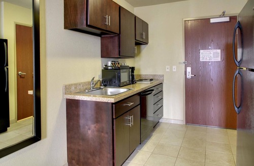 Winterset Hotel | Cobblestone Inn & Suites - Winterset, IA