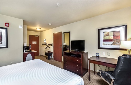 Vinton Hotel | Cobblestone Inn & Suites - Vinton