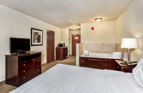 Vinton Hotel | Cobblestone Inn & Suites - Vinton