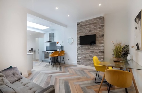 Woodside Apartment | Cobden 2 Bed Apartment