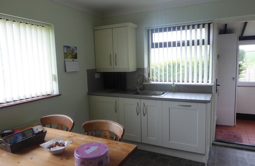 Fence Cottage | Cobden View