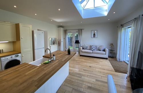 Cobham Cottage | COBHAM COTTAGE