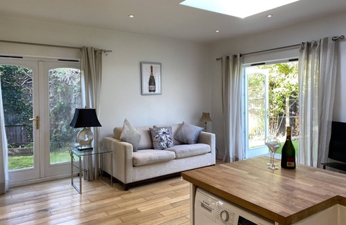 Cobham Cottage | COBHAM COTTAGE