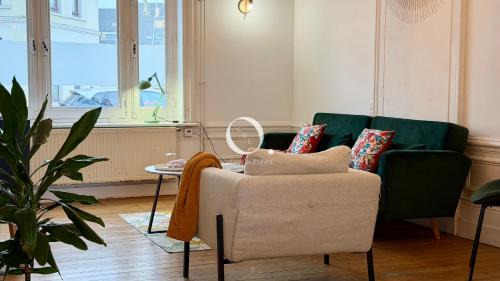 Calais House | COC - Villa Lafayette