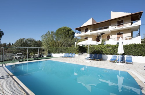 Petaleia Apartment | Cochelli Apartments