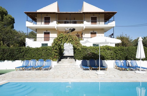 Petaleia Apartment | Cochelli Apartments