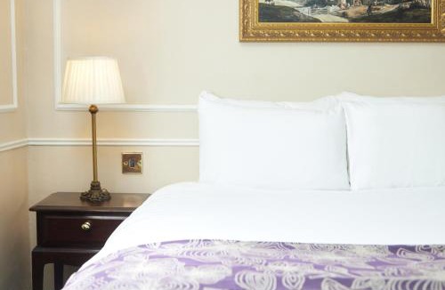 Stony Stratford Hotel | Cock Hotel by Greene King Inns