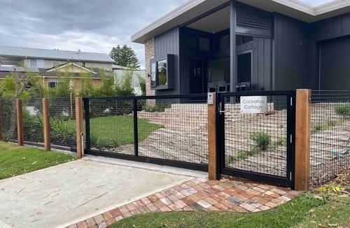 Bundeena House | Cockatoo Cottage Bundeena