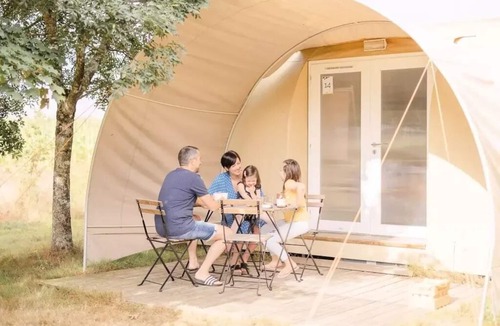 Chauche House | Coco Lodge 16m², (without private bathroom) sleeps 4