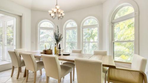 Captiva House | Coco Mango by AvantStay