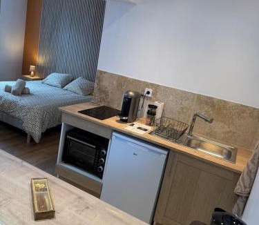 Joigny Apartment | Cocon Écorce & Mandarine