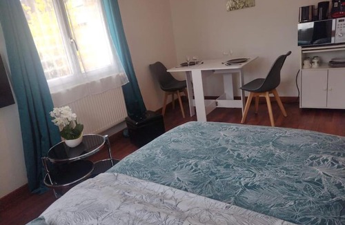 Pin - Vert Galant Apartment | Cocon 10 minutes à pied du Circuit 24 h/Musée 24h/Grand Prix/Moto/Centre des exposition/Antares/Boulerie Jump