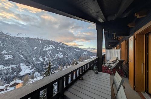 St. Luc Apartment | Cocon Alpin: Vue Imprenable, Central & Calme