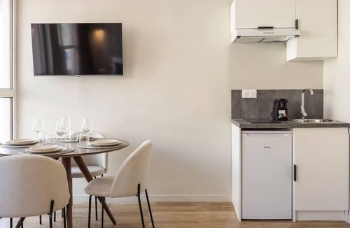 Le Pre-Saint-Gervais Apartment | Cocon Climatisé 18m² – 3 pers – Portes de Paris