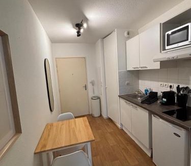 Toulouse South-East Apartment | Cocon Cosy