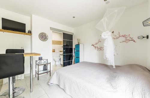 Blesignac House | Cocon dans les bois