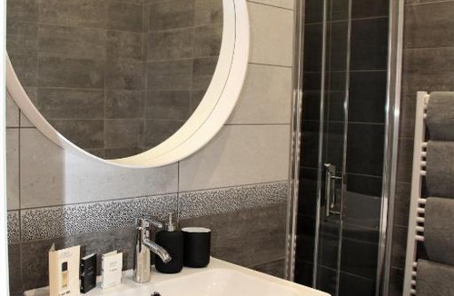 Charpennes - Charmettes Apartment | Cocon de Lyon, Charpennes, Jacuzzi et Emplacement idéal