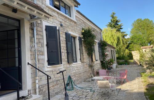 Bourron-Marlotte Bed & Breakfast | Cocon en lisière de forêt