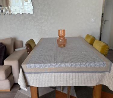 Universite Apartment | Cocon familial 2 ch à Nanterre
